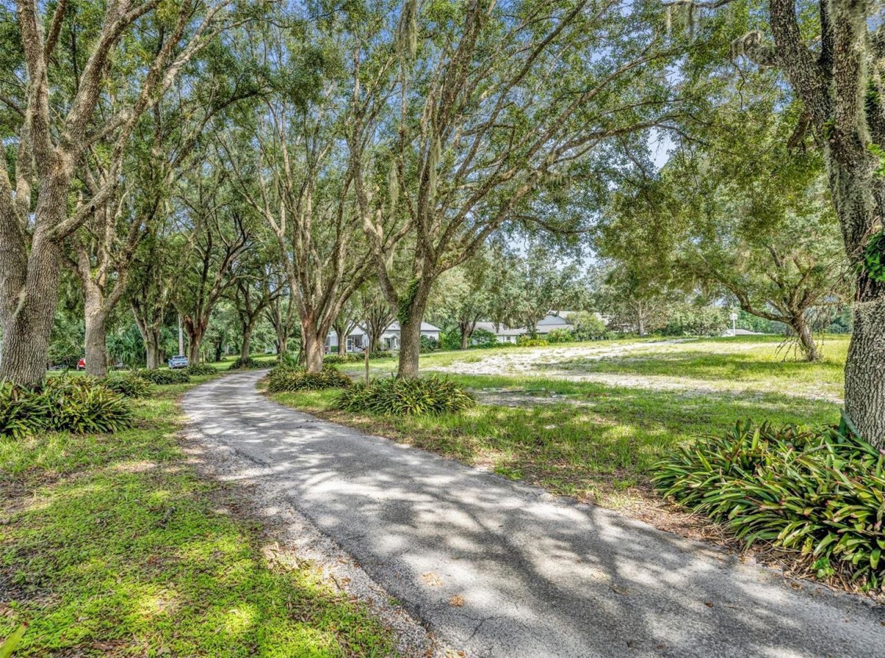 2075 Genova Drive, Oviedo, FL 32765 Photo