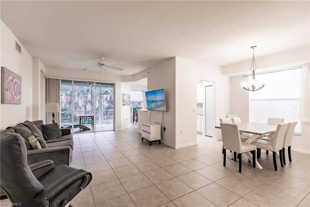 1325 Henley St, Unit 902, Naples, FL 34105 Photo