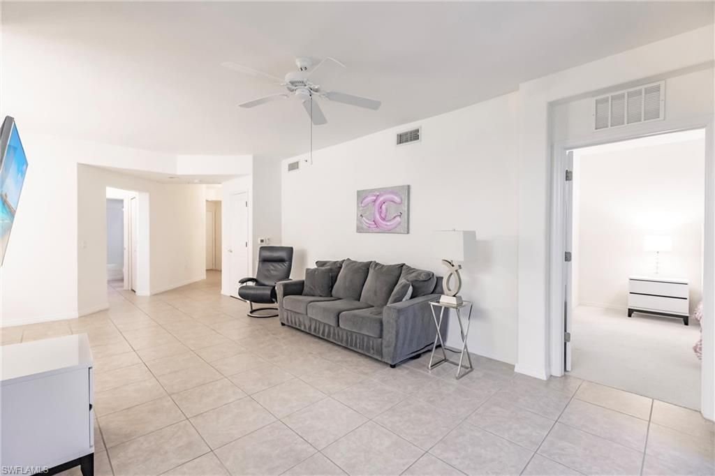 1325 Henley St, Unit 902, Naples, FL 34105 Photo