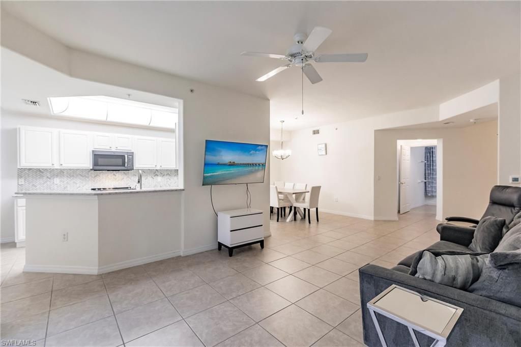 1325 Henley St, Unit 902, Naples, FL 34105 Photo
