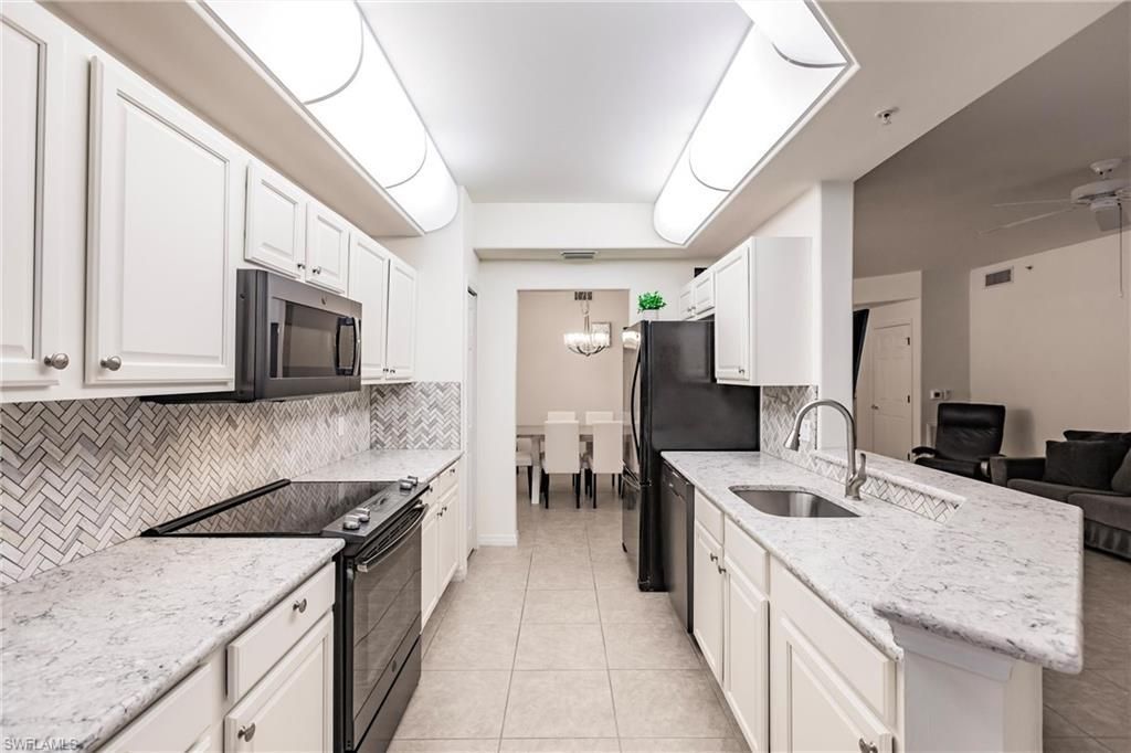 1325 Henley St, Unit 902, Naples, FL 34105 Photo