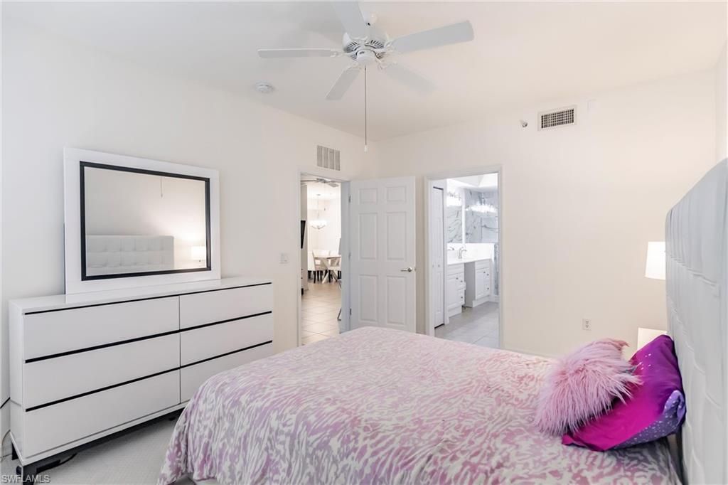 1325 Henley St, Unit 902, Naples, FL 34105 Photo