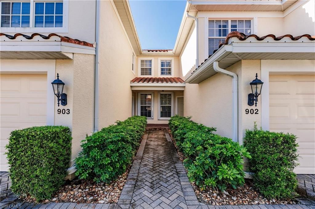 1325 Henley St, Unit 902, Naples, FL 34105 Photo