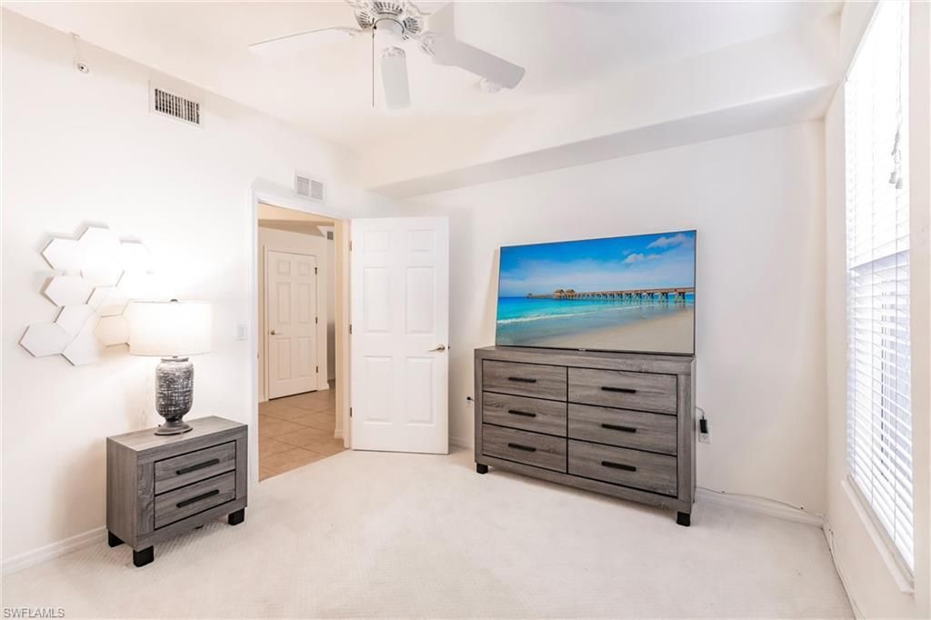 1325 Henley St, Unit 902, Naples, FL 34105 Photo