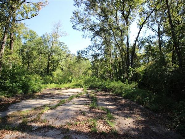 1028 ST. PETER Drive, Slidell, LA 70460