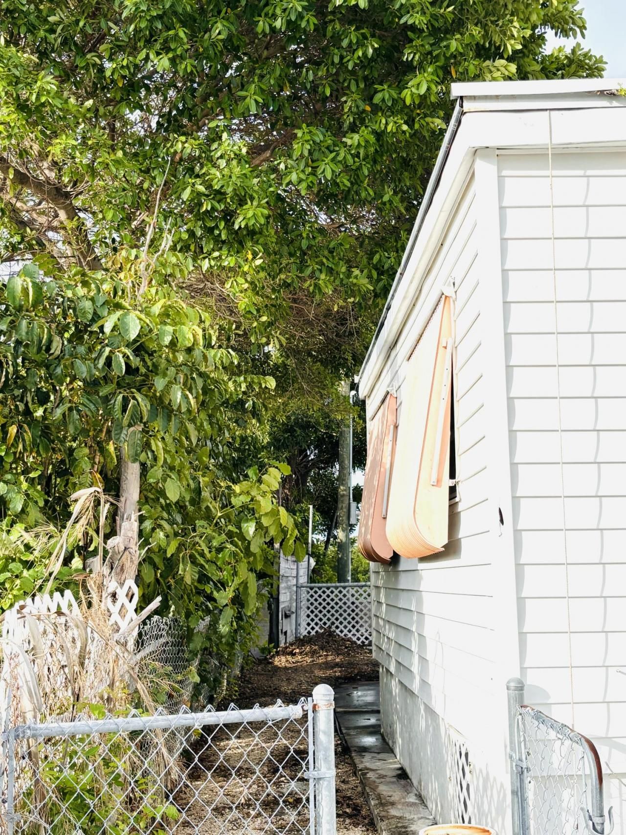 47 Boundary Lane, Geiger, FL 33040 Photo