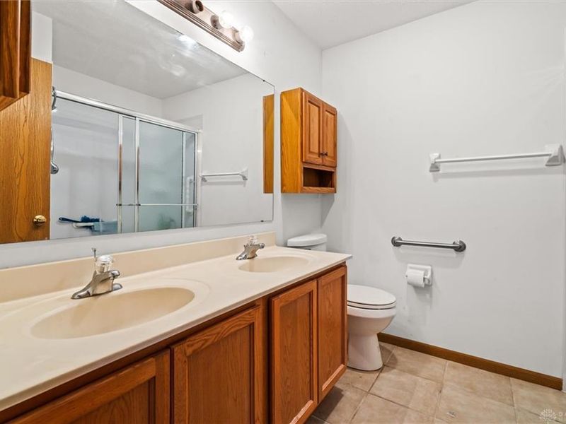 2408 Homeland Court, Kettering, OH 45420 Photo 13