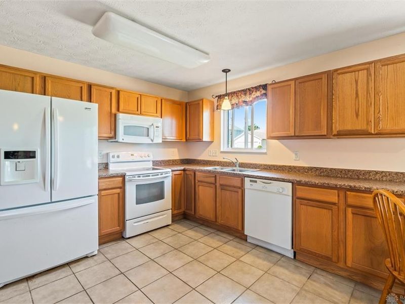 2408 Homeland Court, Kettering, OH 45420 Photo 8