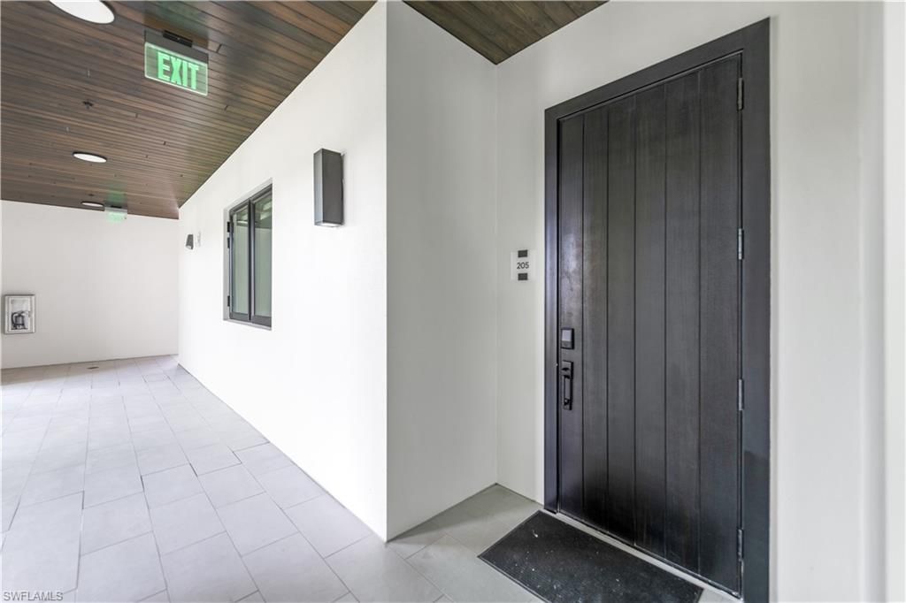 82 9th St S, Unit 205, Naples, FL 34102 Photo