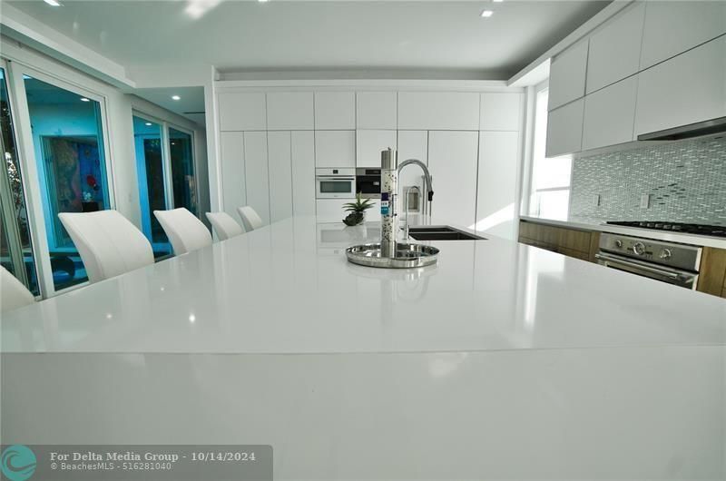 3325 NE 18th, Fort Lauderdale, FL 33305 Photo