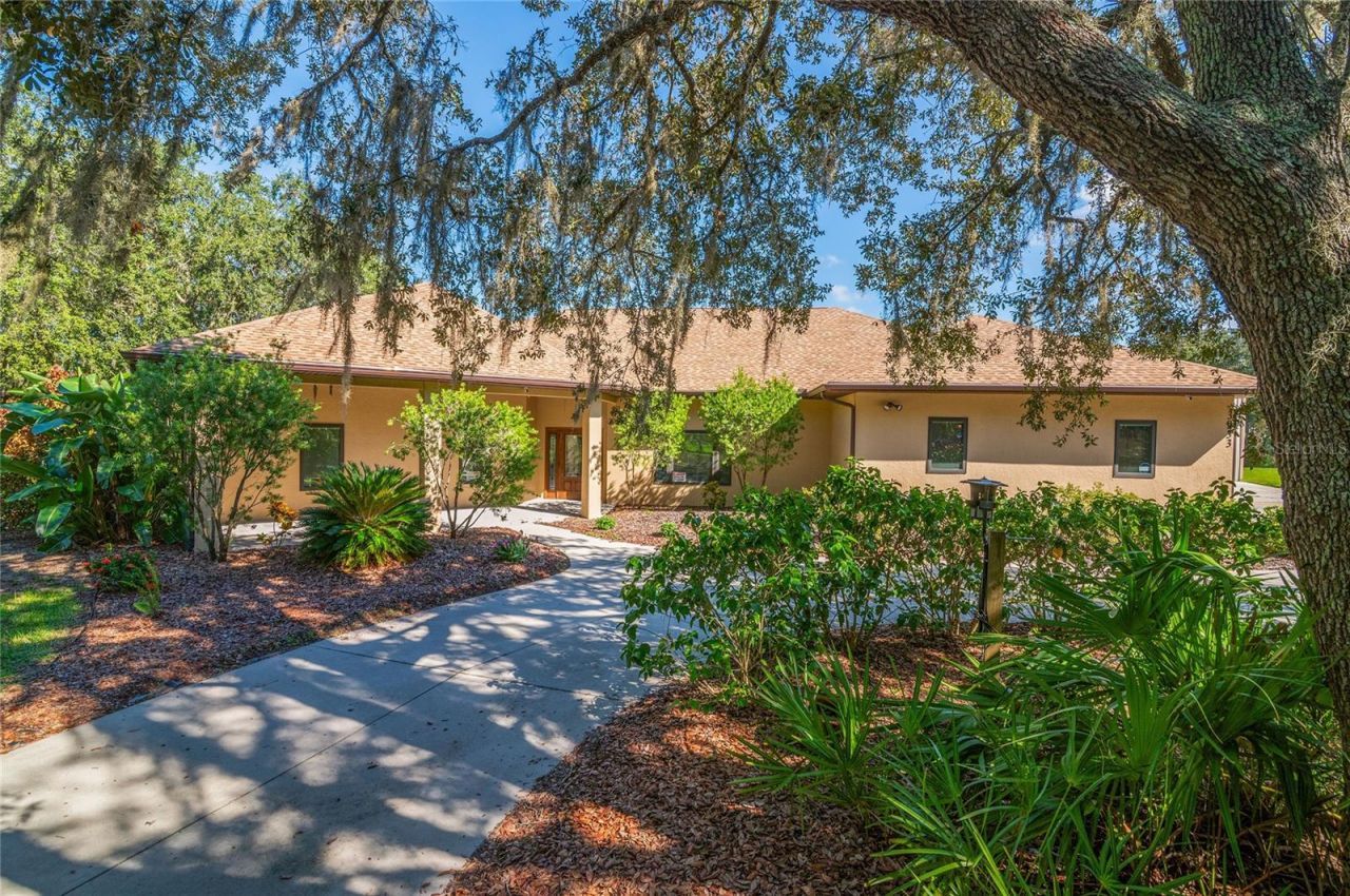 3933 Mammoth Grove Road, Lake Wales, FL 33898 Photo