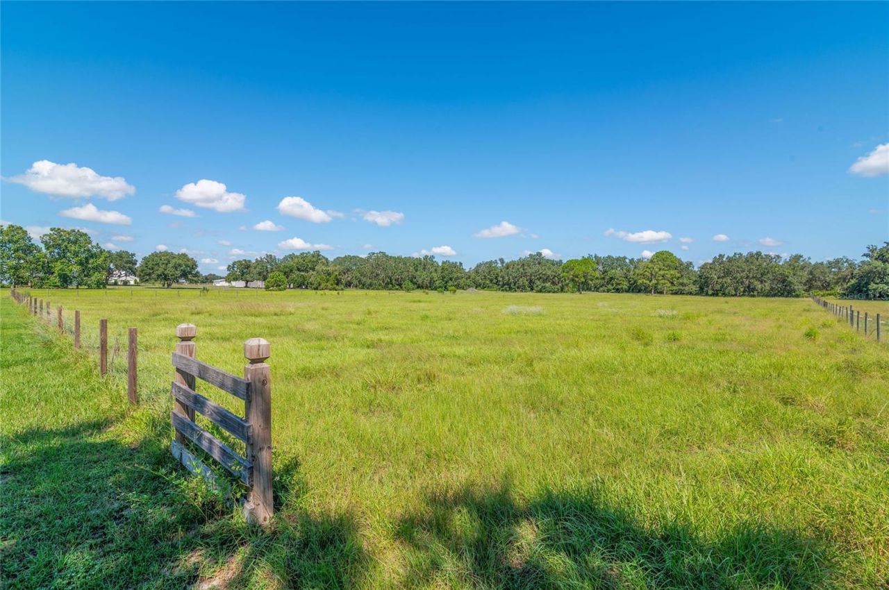 3933 Mammoth Grove Road, Lake Wales, FL 33898 Photo