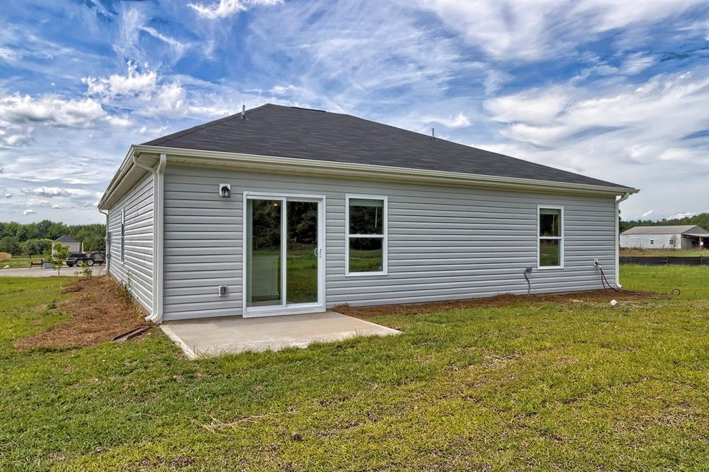 617 Rustic Cabin Lane Photo 4