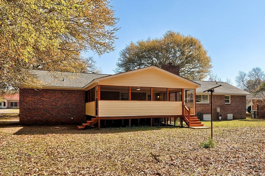 1571 Green Valley Street Photo 6