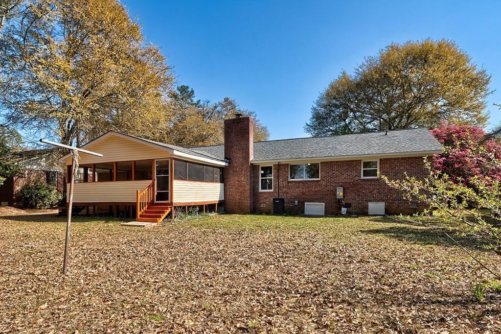 1571 Green Valley Street Photo 7