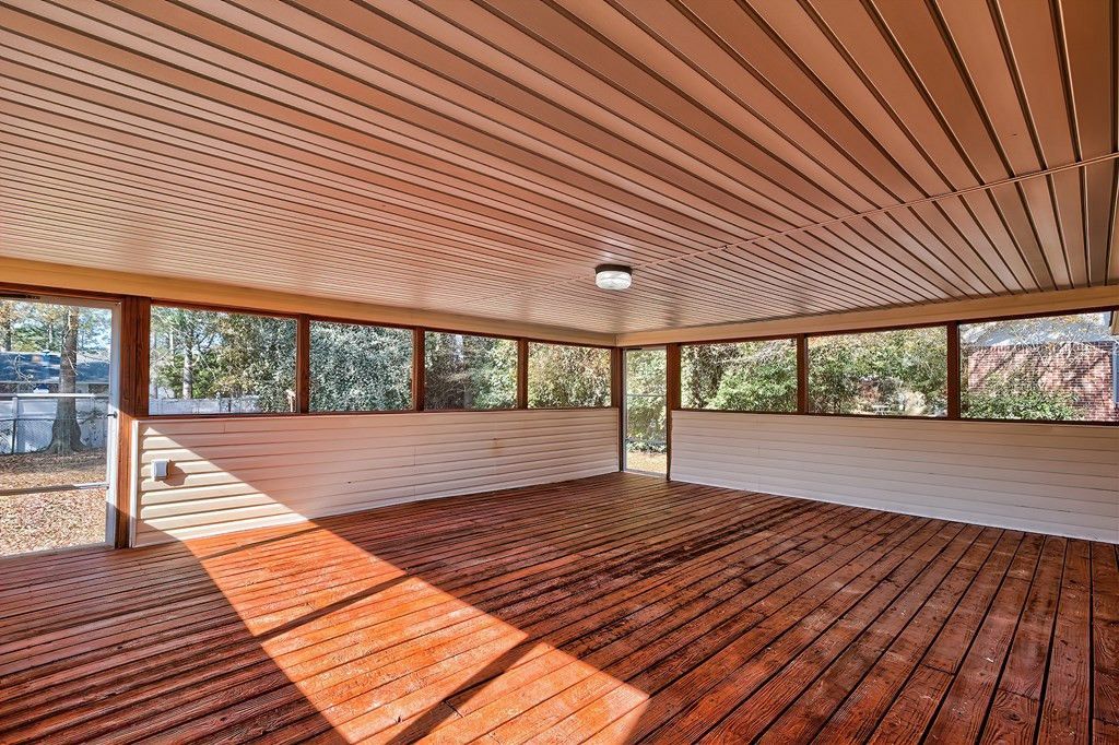 1571 Green Valley Street Photo 8