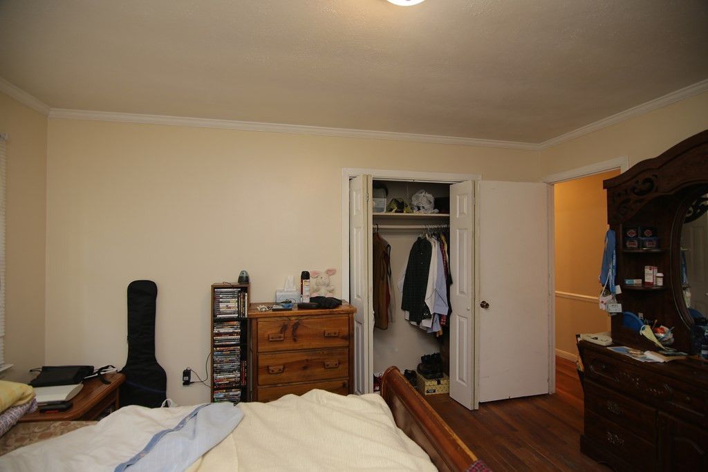 1172 Wisteria Photo 11