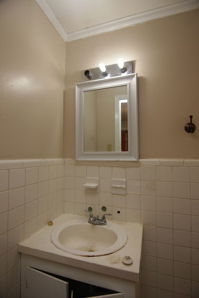 1172 Wisteria Photo 13