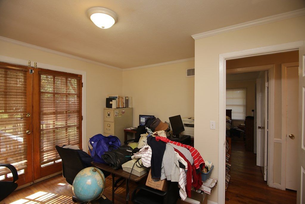 1172 Wisteria Photo 16