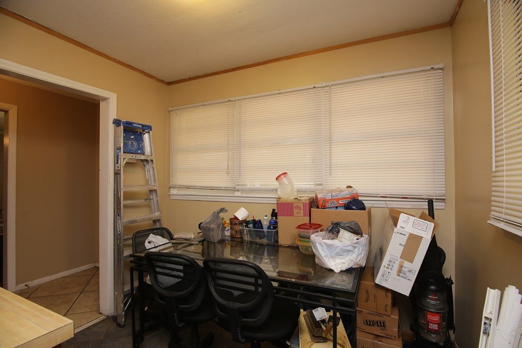 1172 Wisteria Photo 21