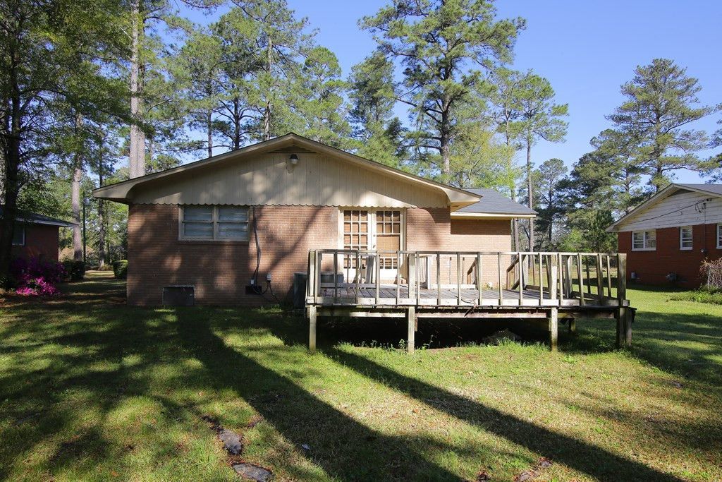 1172 Wisteria Photo 25