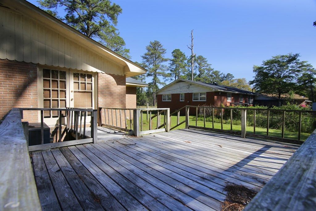 1172 Wisteria Photo 27