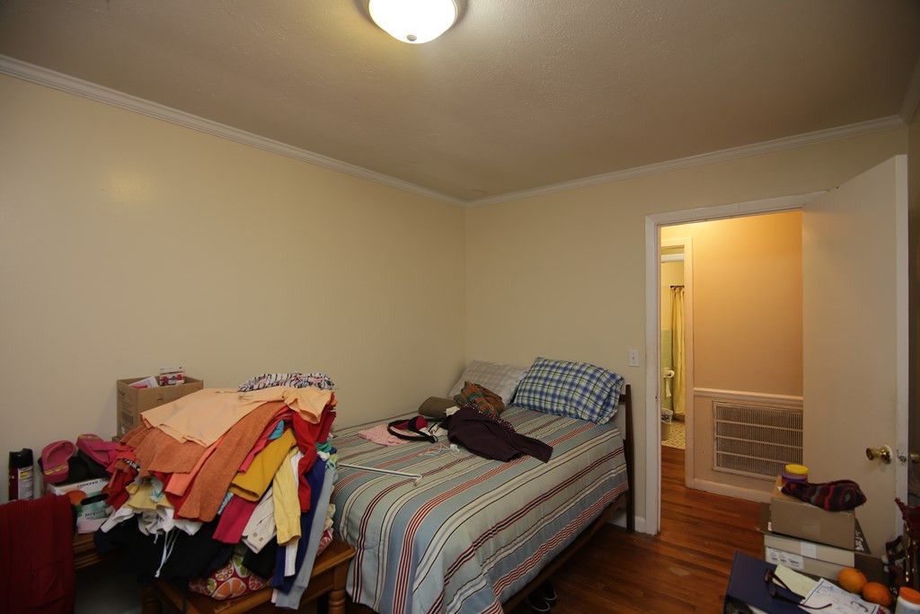 1172 Wisteria Photo 6