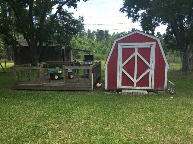 406 Pine Hill Road Photo 4