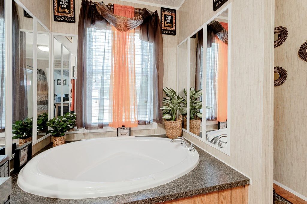 64 Northwood Photo 32