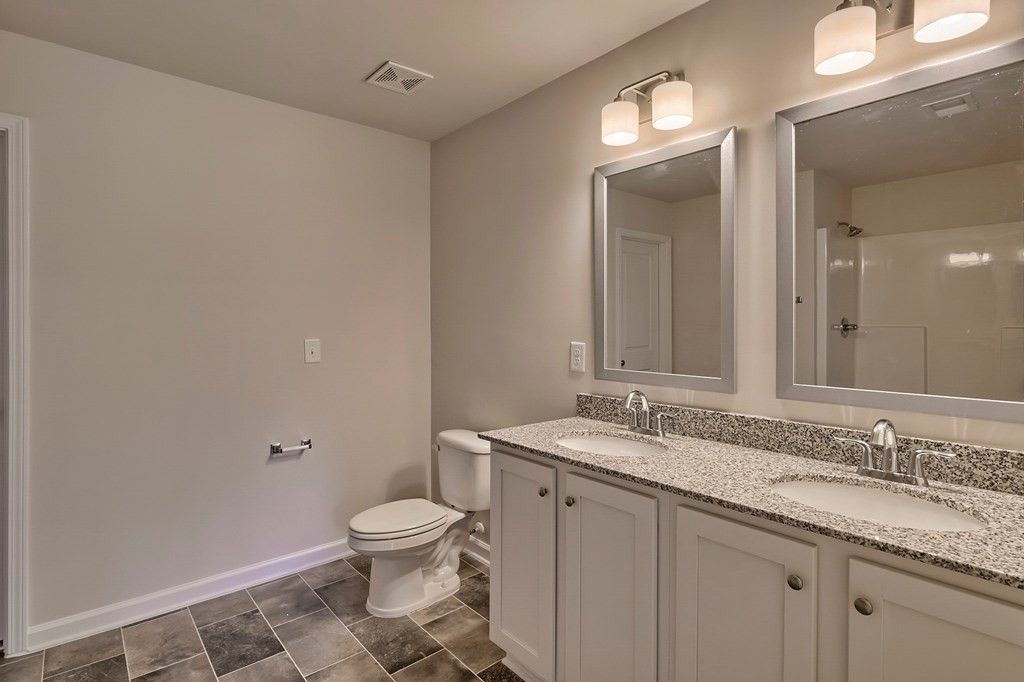 302 Silver Spur Way Photo 18