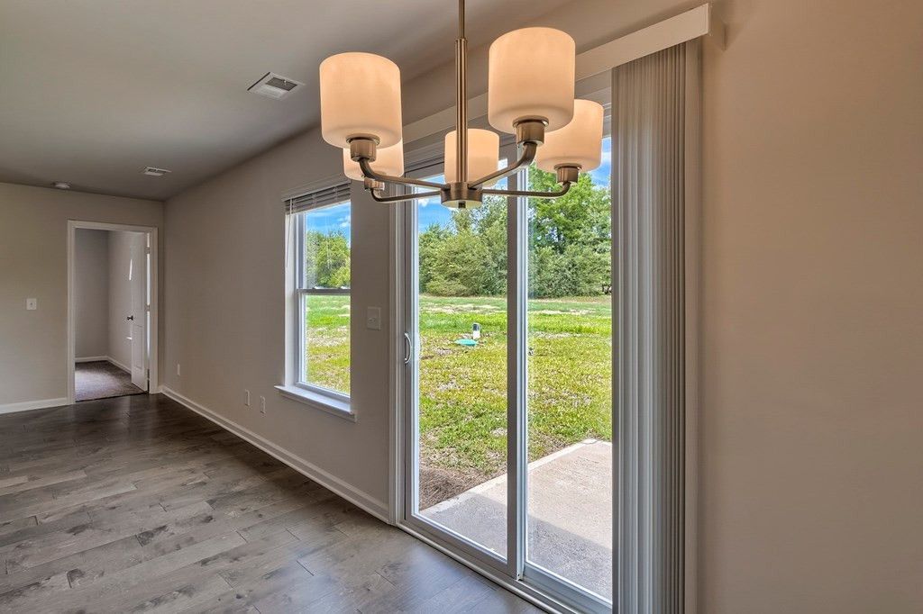 302 Silver Spur Way Photo 7