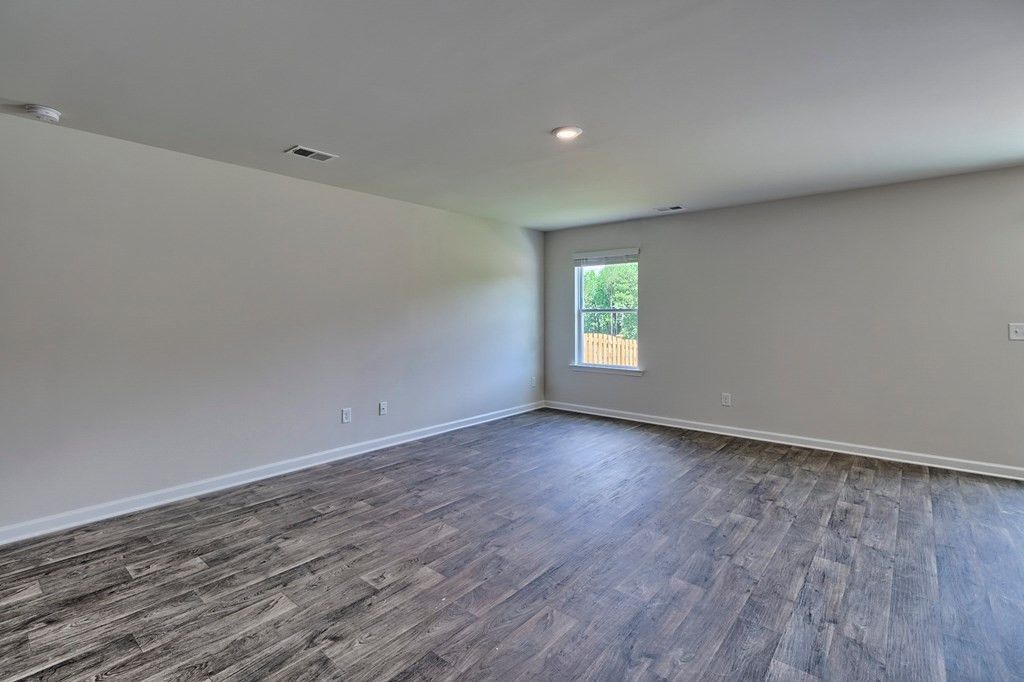 318 Silver Spur Way Photo 12