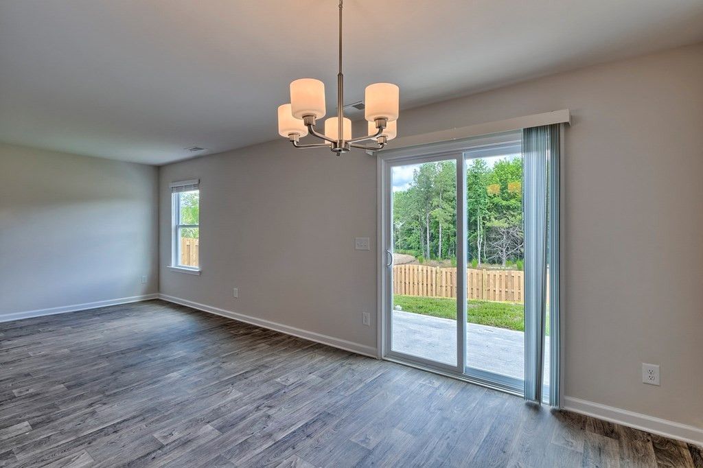 318 Silver Spur Way Photo 15