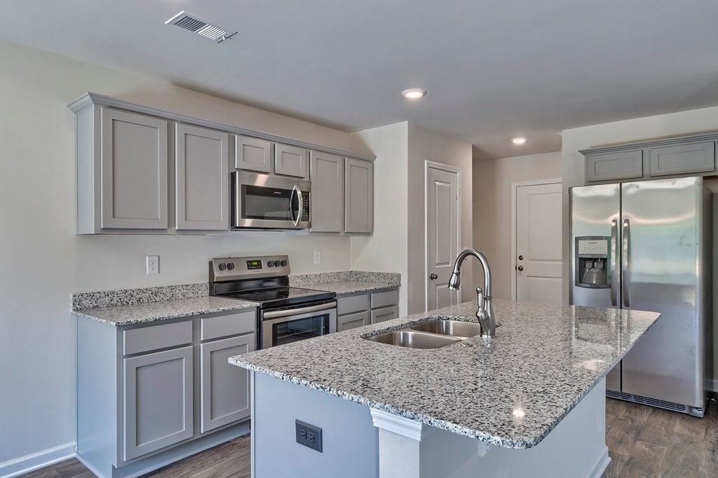 318 Silver Spur Way Photo 18