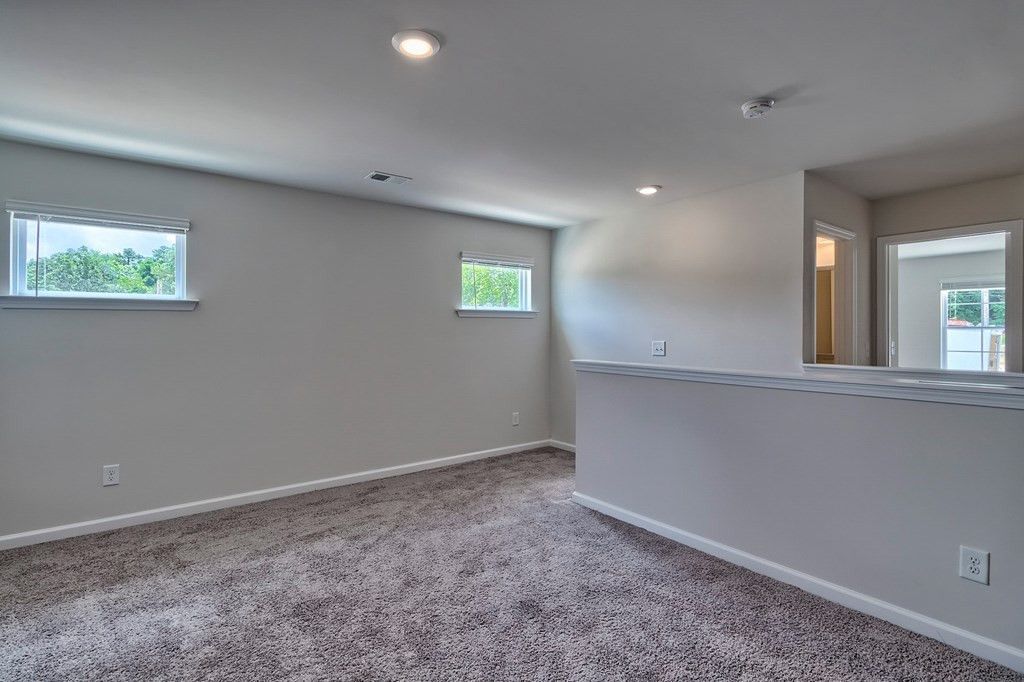 318 Silver Spur Way Photo 25