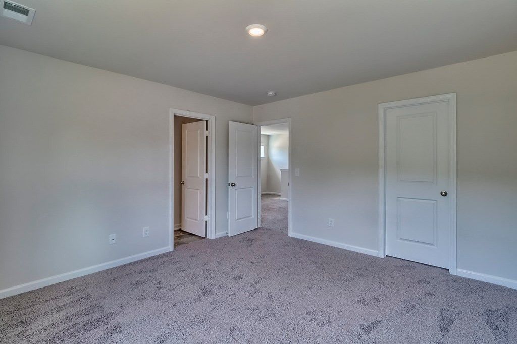 318 Silver Spur Way Photo 27