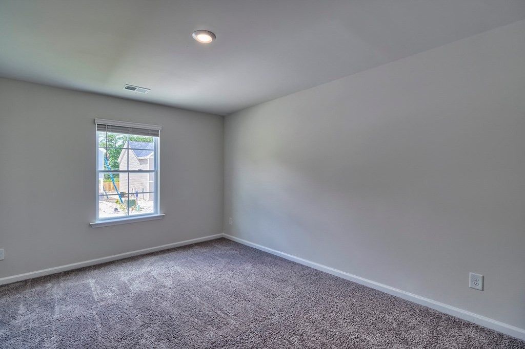 318 Silver Spur Way Photo 34