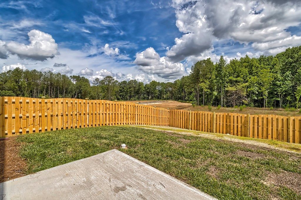 318 Silver Spur Way Photo 7