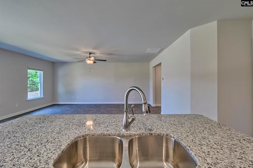 315 Silver Spur Way Photo 8