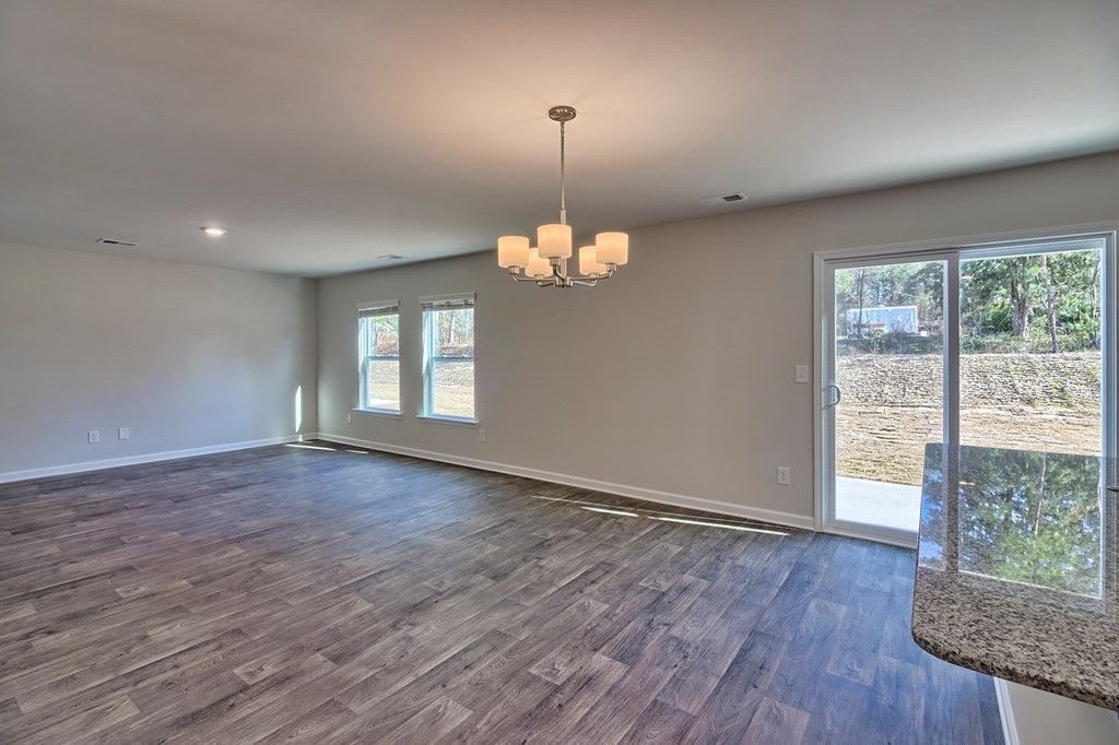 325 Silver Spur Way Photo 13