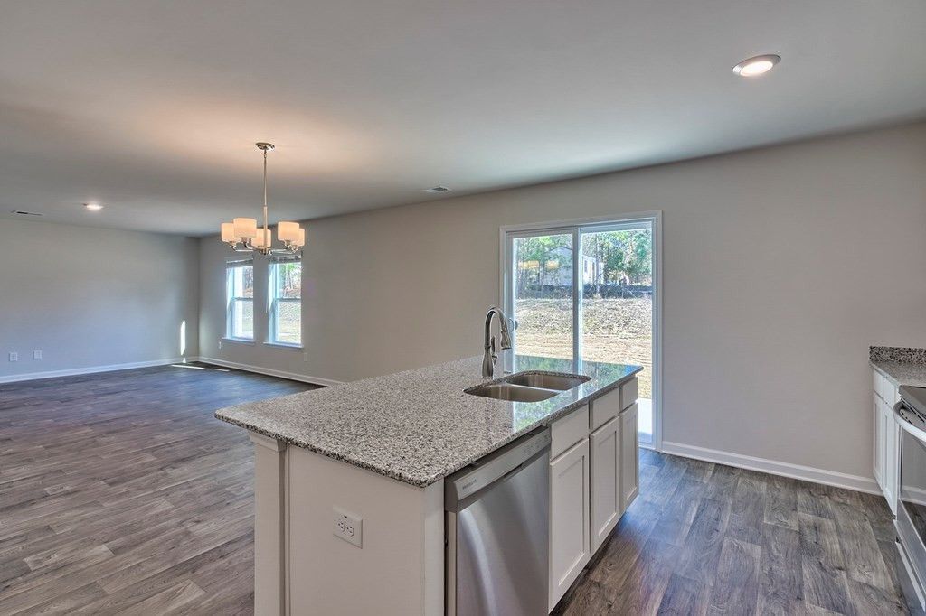 325 Silver Spur Way Photo 14