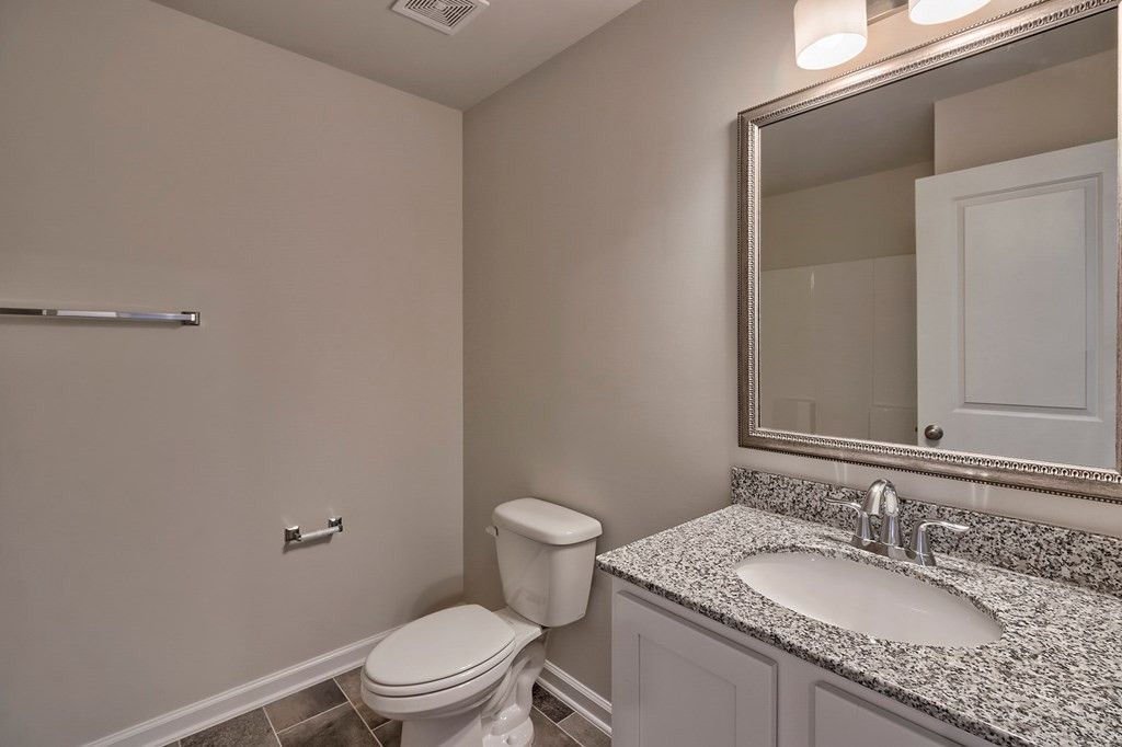 325 Silver Spur Way Photo 18