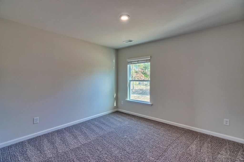 325 Silver Spur Way Photo 19