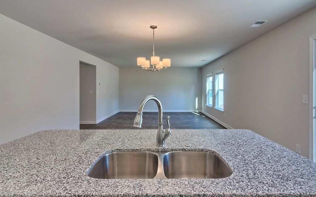 325 Silver Spur Way Photo 15