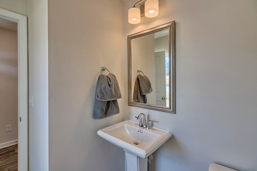 331 Silver Spur Way Photo 36