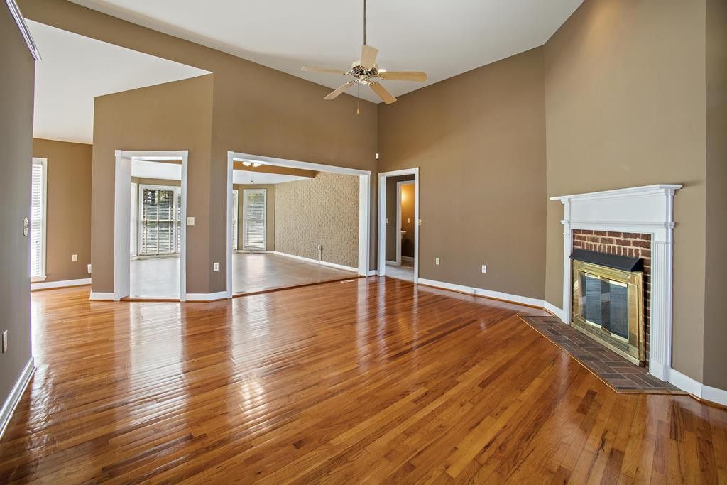 104 Knollwood Court Photo 2