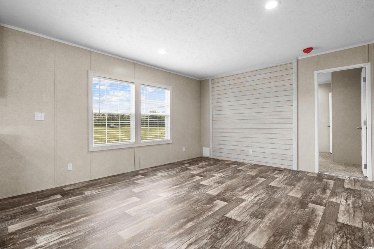 215 Eva Dr. Photo 11