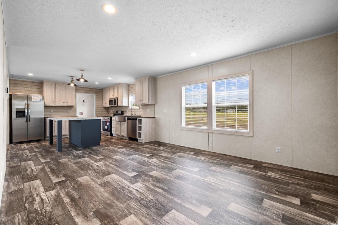 215 Eva Dr. Photo 12