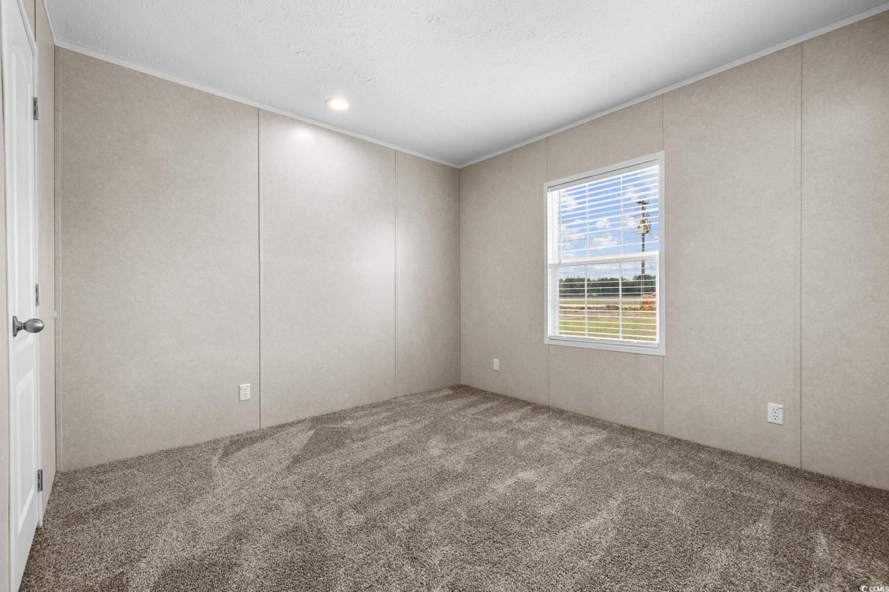 215 Eva Dr. Photo 22