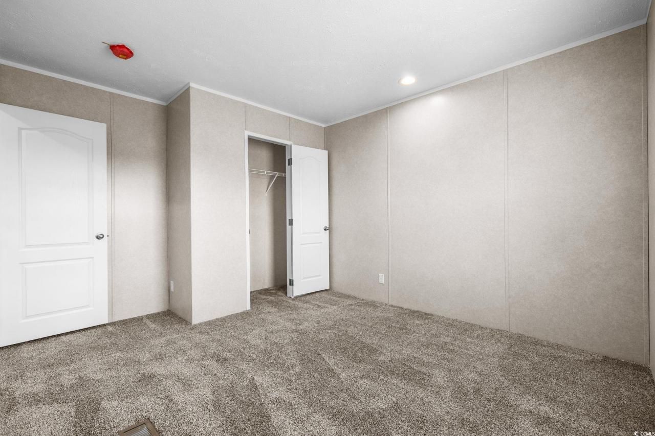 215 Eva Dr. Photo 23